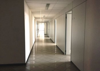 disimpegno - Negozio Via Colombo, Piacenza - foto 5