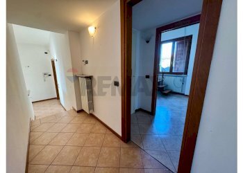 Hall / corridoio - Semi-detached house Bedizzole - photo 34