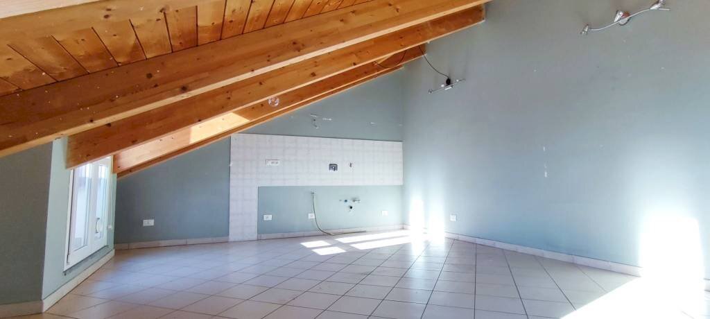 Cucina - Trilocale via Giuseppe Talucchi, 32, Torino (zona San Donato) - foto 2