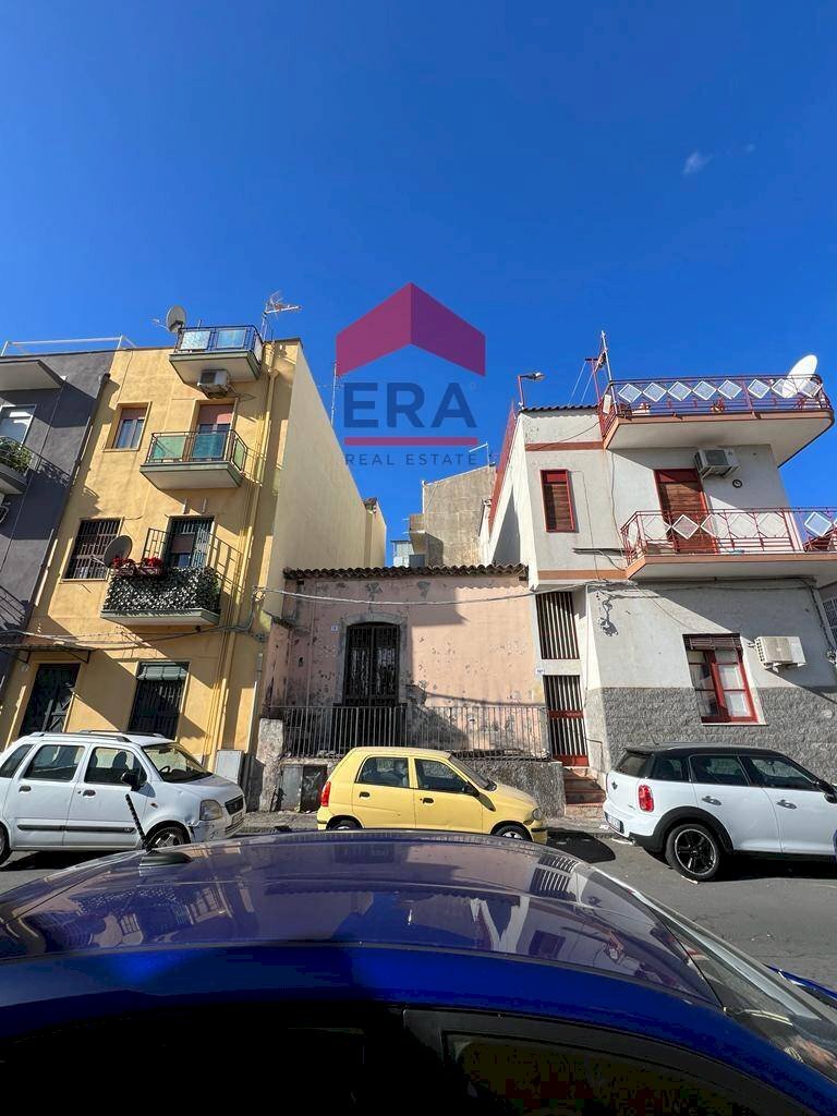 Foto 1 - Casa indipendente Via Edmondo De Amicis, Catania - foto 1