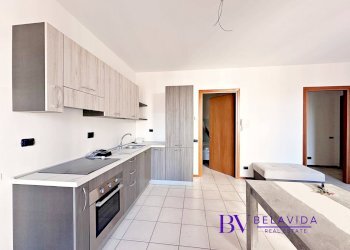 Foto 15 - Trilocale Via Francesco Petrarca
 
1, Pella - foto 15