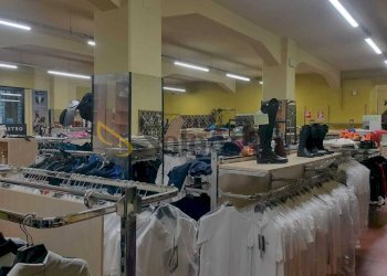 32ae0811-c086-46a9-b043-c3b976b621ec.jpeg - Locale Commerciale Sesto Fiorentino - foto 1