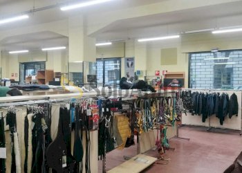 019289bd-213b-4e1b-800c-15dd5237d955.jpeg - Locale Commerciale Sesto Fiorentino - foto 2