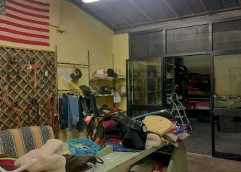 b6360a08-e5ea-4d7b-8395-97cd1f504c2c.jpeg - Locale Commerciale Sesto Fiorentino - foto 4