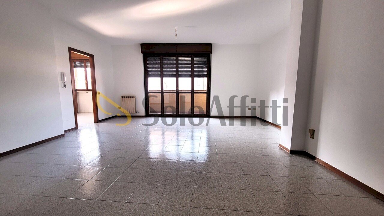 zona giorno.jpg - Trilocale Via Sant'Ambrogio, Parabiago - foto 1