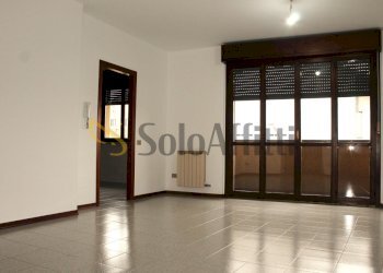 Soggiorno.JPG - Trilocale Via Sant'Ambrogio, Parabiago - foto 13