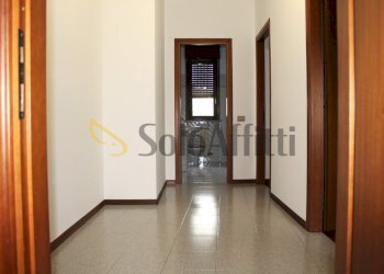 Corridoio.JPG - Trilocale Via Sant'Ambrogio, Parabiago - foto 14