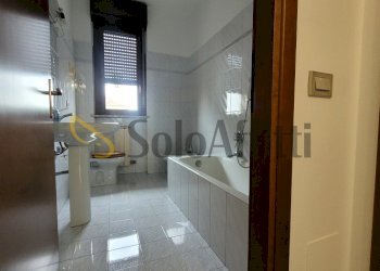 Camera.jpg - Trilocale Via Sant'Ambrogio, Parabiago - foto 10