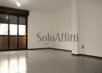 Soggiorno.JPG - Trilocale Via Sant'Ambrogio, Parabiago - foto 17