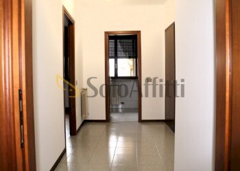 Corridoio.JPG - Trilocale Via Sant'Ambrogio, Parabiago - foto 12