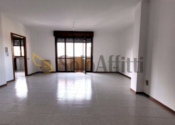 zona giorno.jpg - Trilocale Via Sant'Ambrogio, Parabiago - foto 25