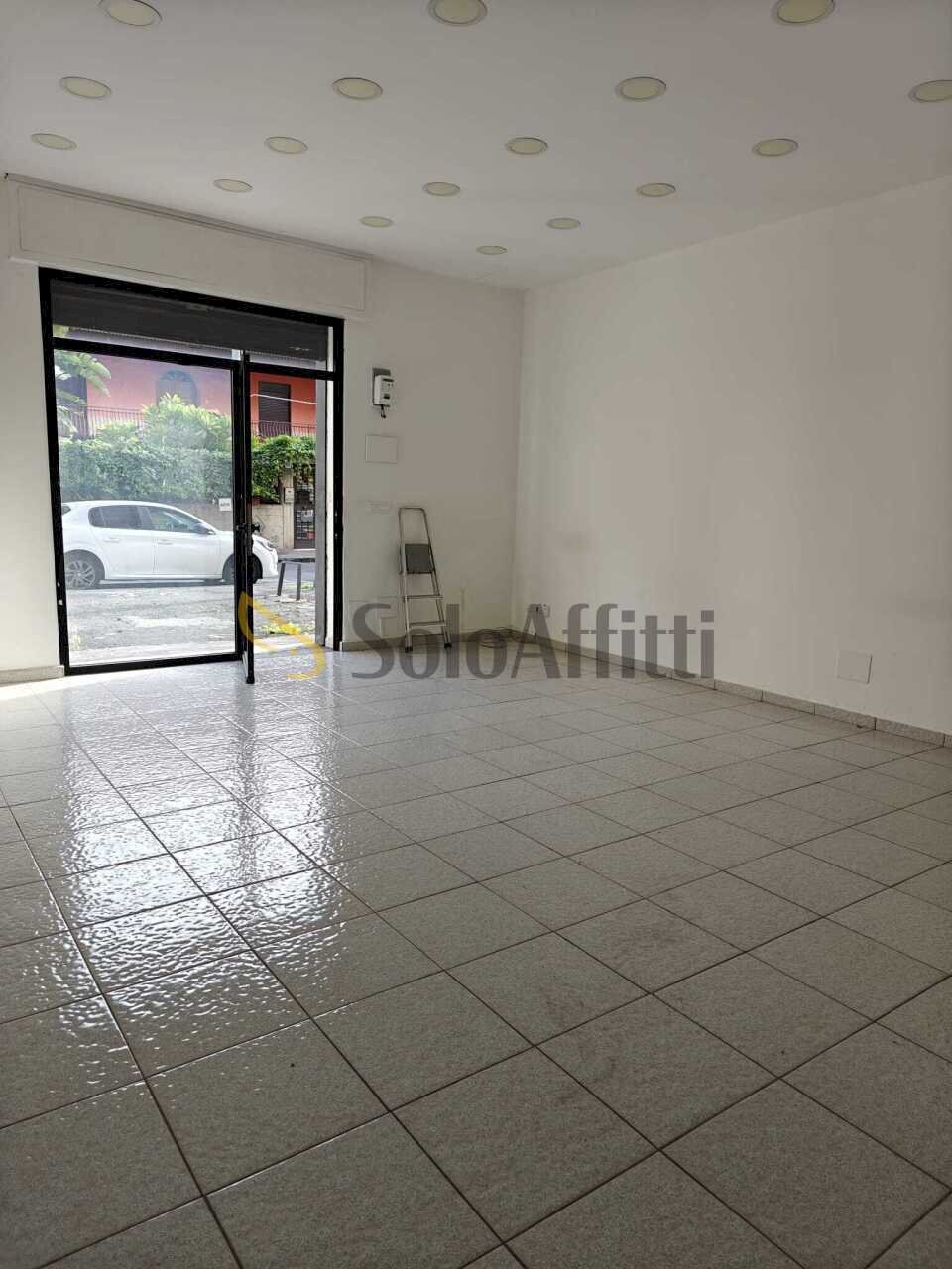 WhatsApp Image 2026-01-15 at 17.22.06 (3).jpeg - Locale Commerciale Via Stazzone 146, Catania - foto 2