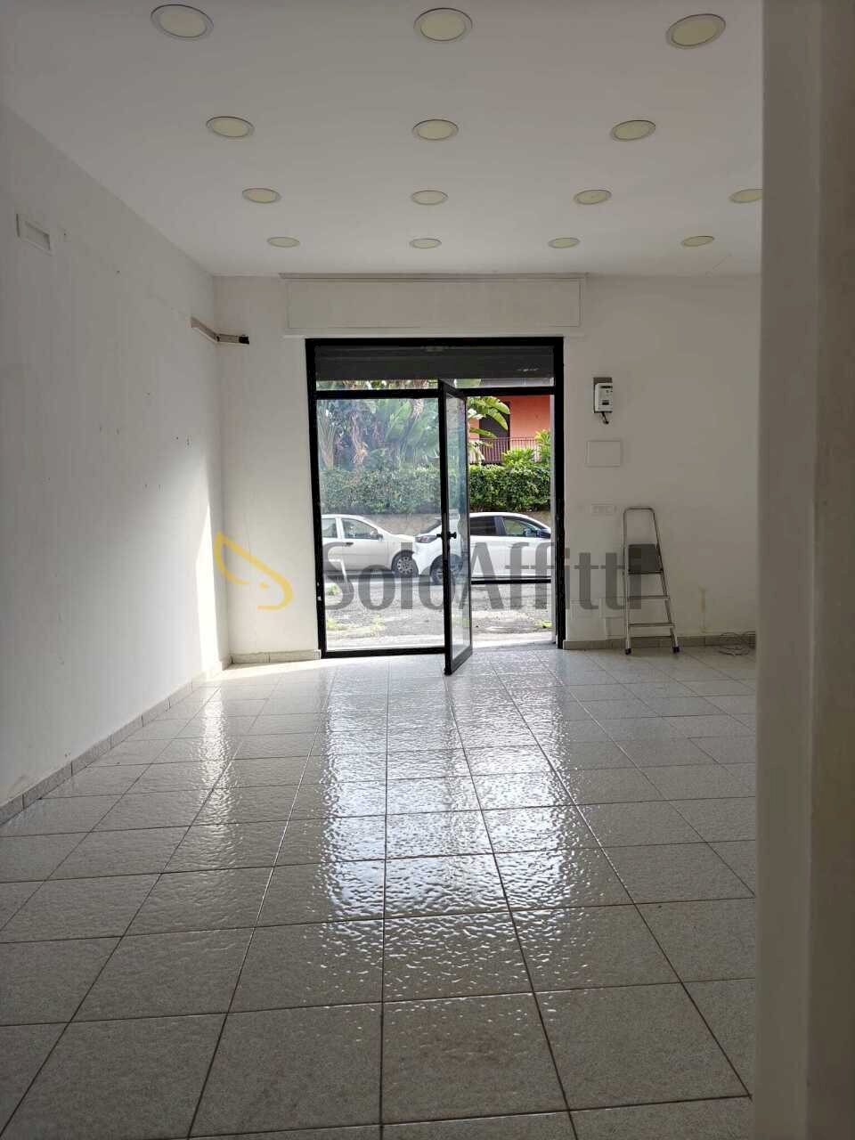 WhatsApp Image 2026-01-15 at 17.22.06 (4).jpeg - Locale Commerciale Via Stazzone 146, Catania - foto 1