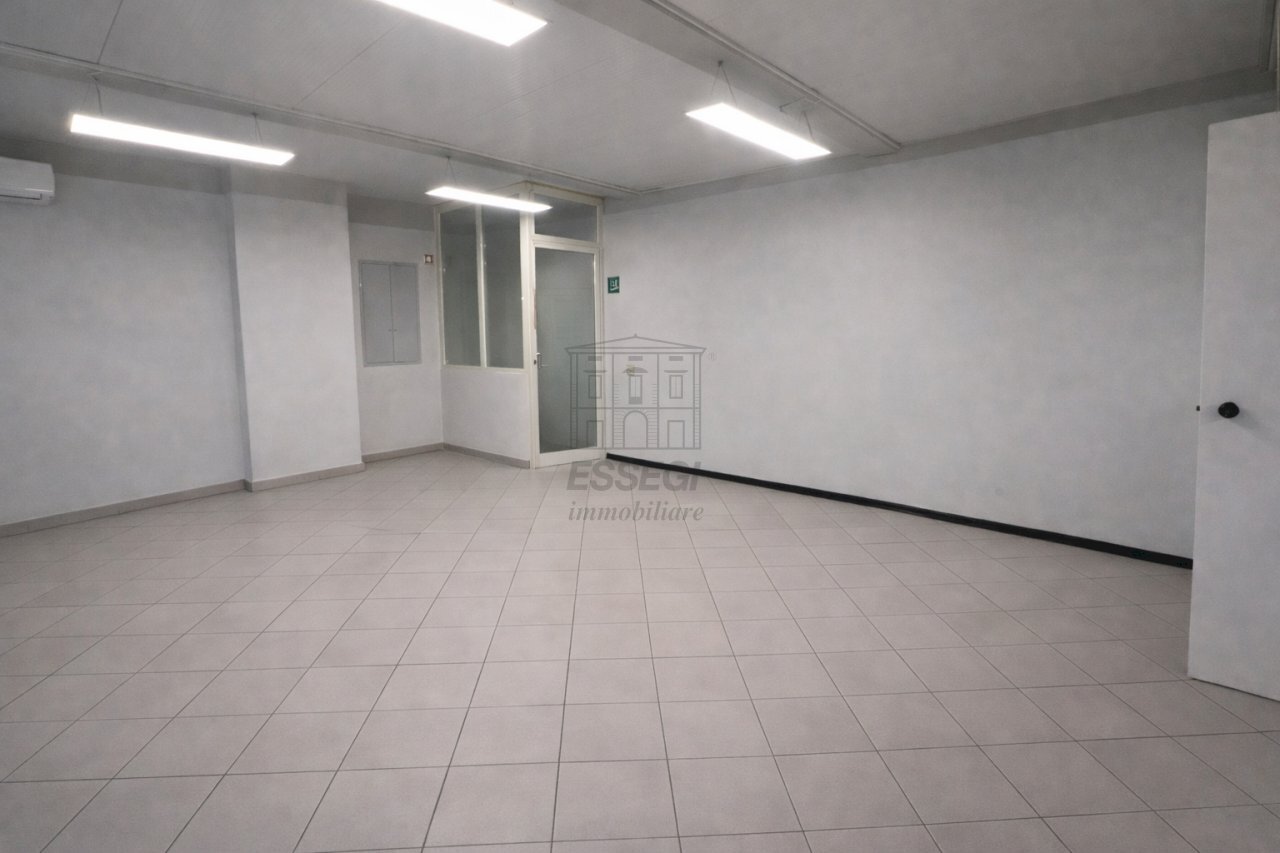 ufficiopng - Commercial Premises Via Romana 315, Lucca - photo 3