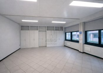 ufficio.png - Locale Commerciale Via Romana 315, Lucca - foto 1