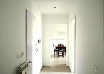 corridoio2_orizzontale_hd.jpg - Bilocale Via Giovanni Verga 1, Arona - foto 4