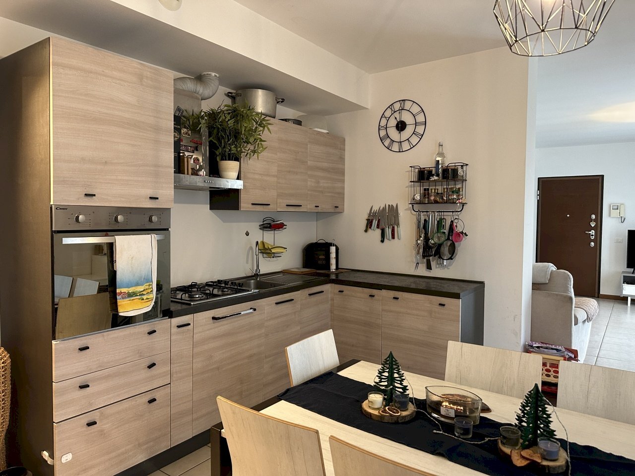 IMG_2301.JPG - Trilocale Via G. Verdi 1, Borgomanero - foto 1