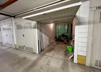 Box Via Andrea Costa, Rho - foto 3