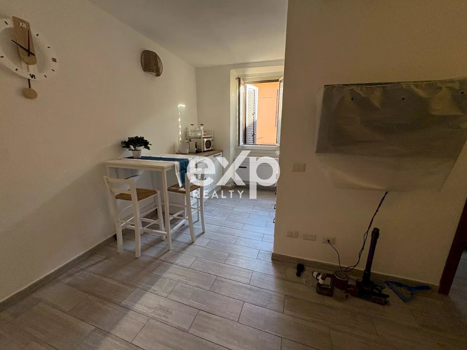 ZONA GIORNO - One-room apartment Via Bugatti, Rho - photo 2