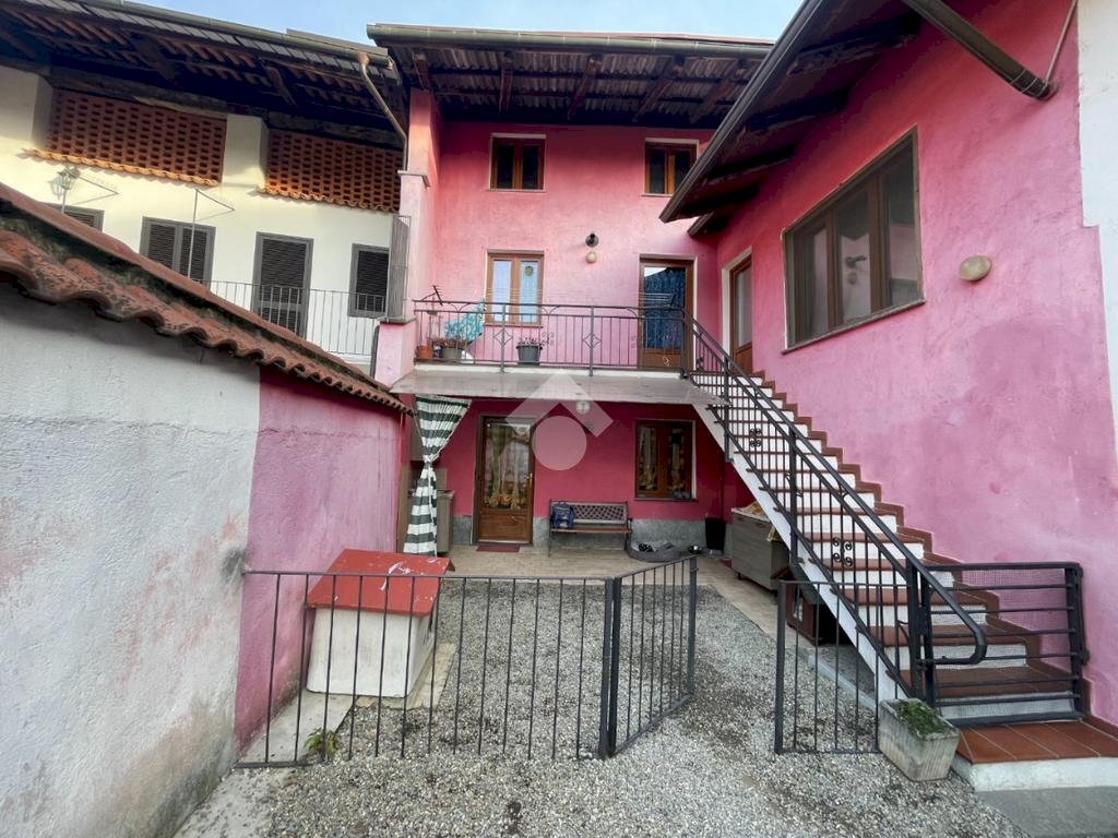 Casa indipendente Vicolo Palestro, San Giorgio Canavese - foto 1