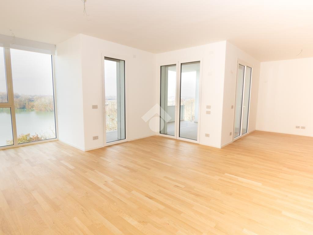 Four-room apartment Via 25 Novembre, Basiglio - photo 1