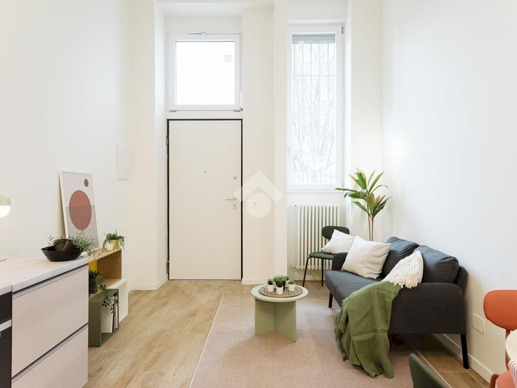 Two-room apartment Via Zurigo, Milano (neighborhood Inganni) - photo 3