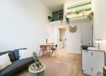 Two-room apartment Via Zurigo, Milano (neighborhood Inganni) - photo 1