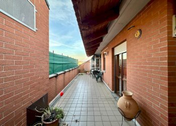 Attic Via Arturo Colautti, Torino (neighborhood Borgo Vittoria) - photo 3