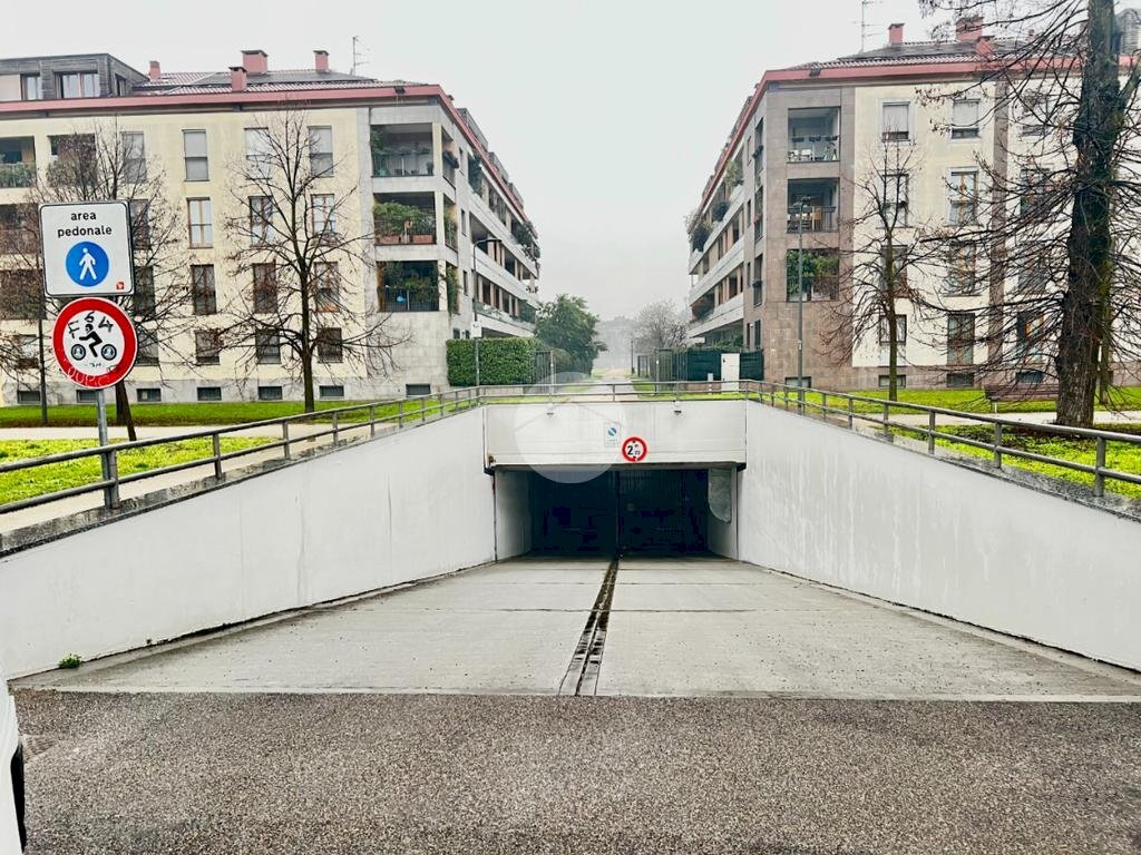 Box Via Giovanni Segantini, Milano - foto 2