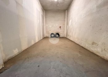 Box Via Casteldelfino, Torino (zona Borgo Vittoria) - foto 2