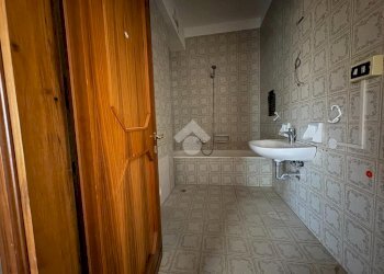 Apartment Via Bellinzona, Modena (neighborhood Sant'Agnese - Università) - photo 18