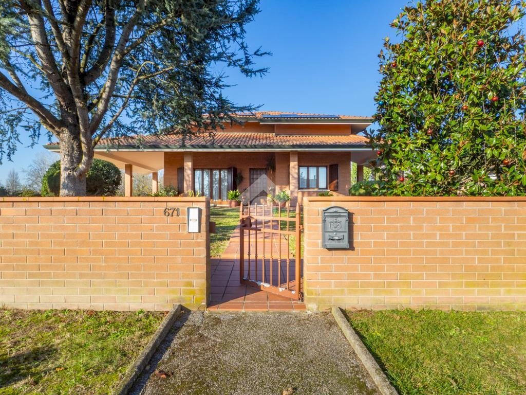 Villa Via Pontegradella, Ferrara (zona Baura) - foto 2