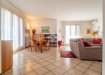 Villa Via Pontegradella, Ferrara (zona Baura) - foto 14