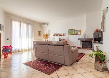 Villa Via Pontegradella, Ferrara (zona Baura) - foto 17