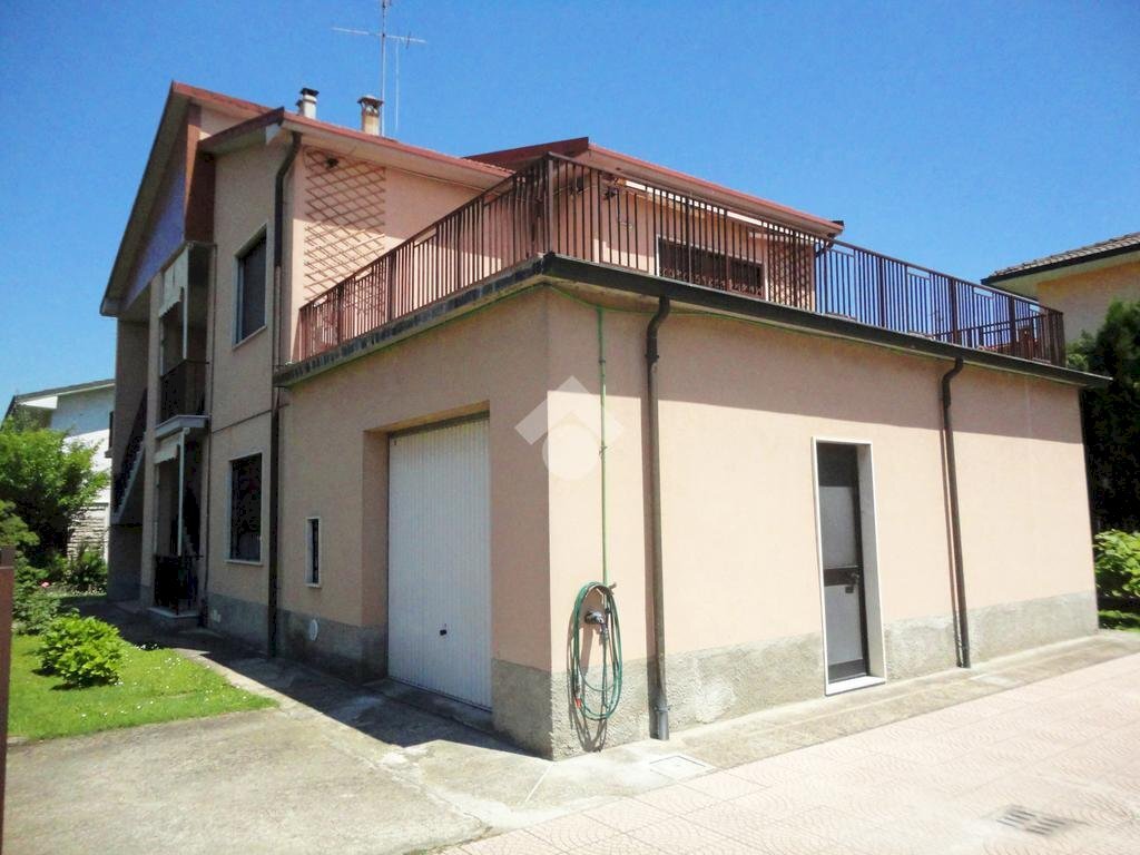 Villa Via Bellaria, Peschiera Borromeo - foto 1