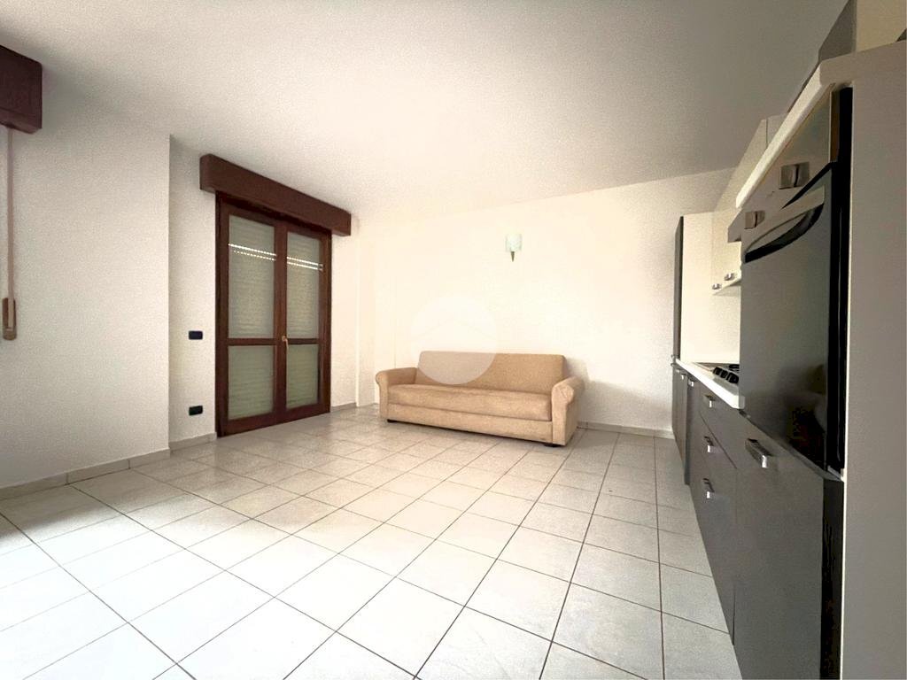 Two-room apartment Piazza Aldo Moro, Santo Stefano Ticino - photo 2