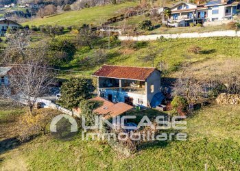 Casale via Rocco, 40, Prarostino - foto 2