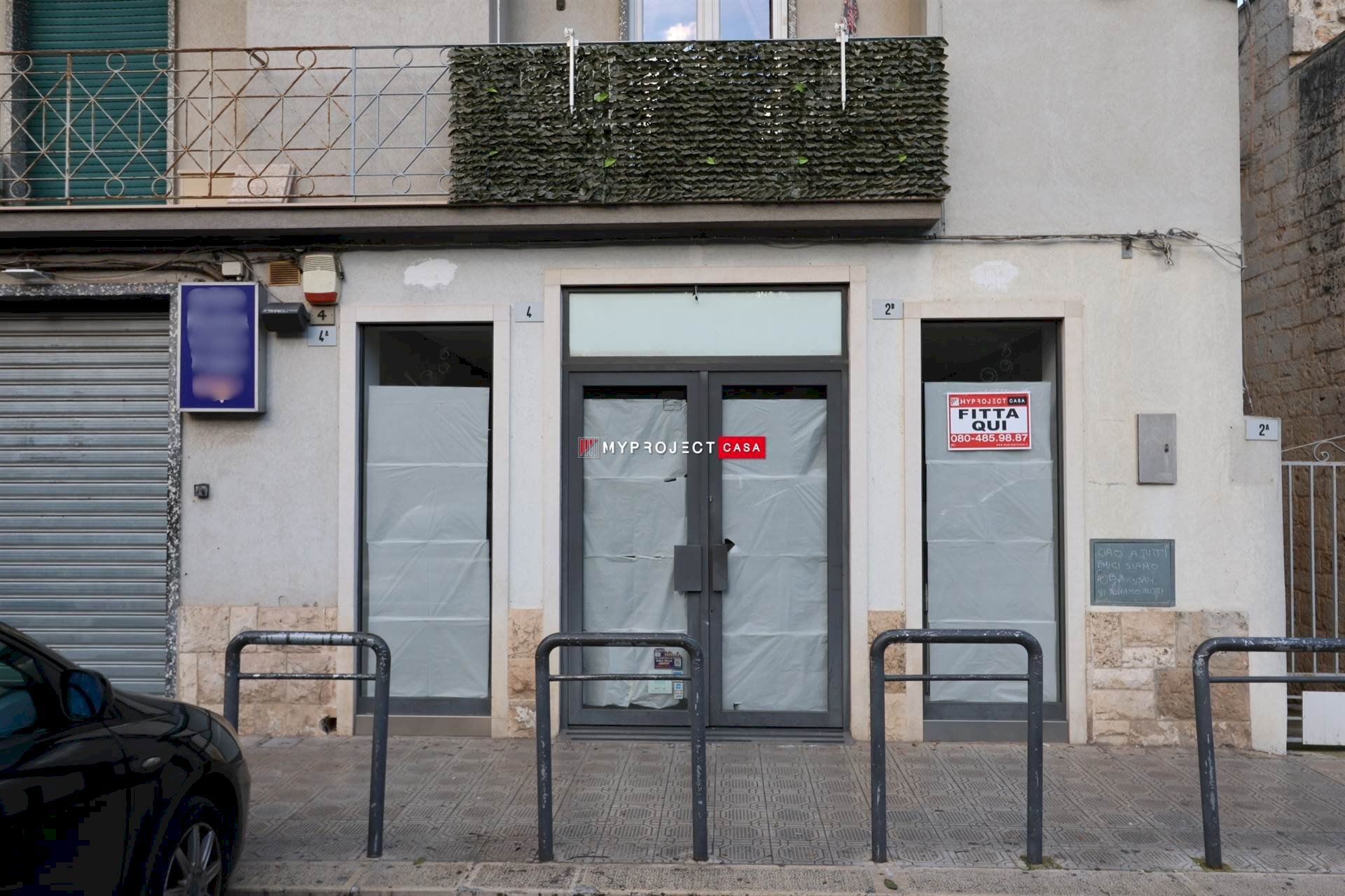 Shop Viale Della Libertà, Martina Franca - photo 2