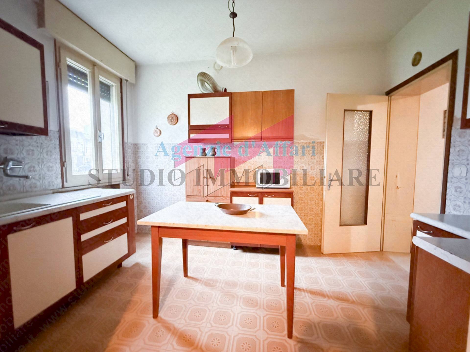 Foto 3 - Semi-detached house via alessandro volta
 
95, Moglia - photo 3