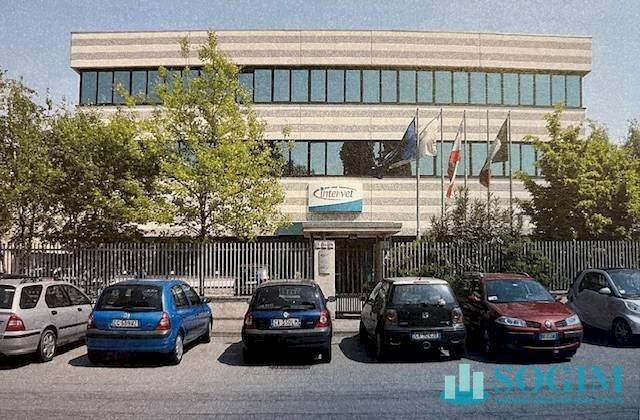 Foto 1 - Capannone Via Walter Tobagi
 
7, Peschiera Borromeo - foto 1