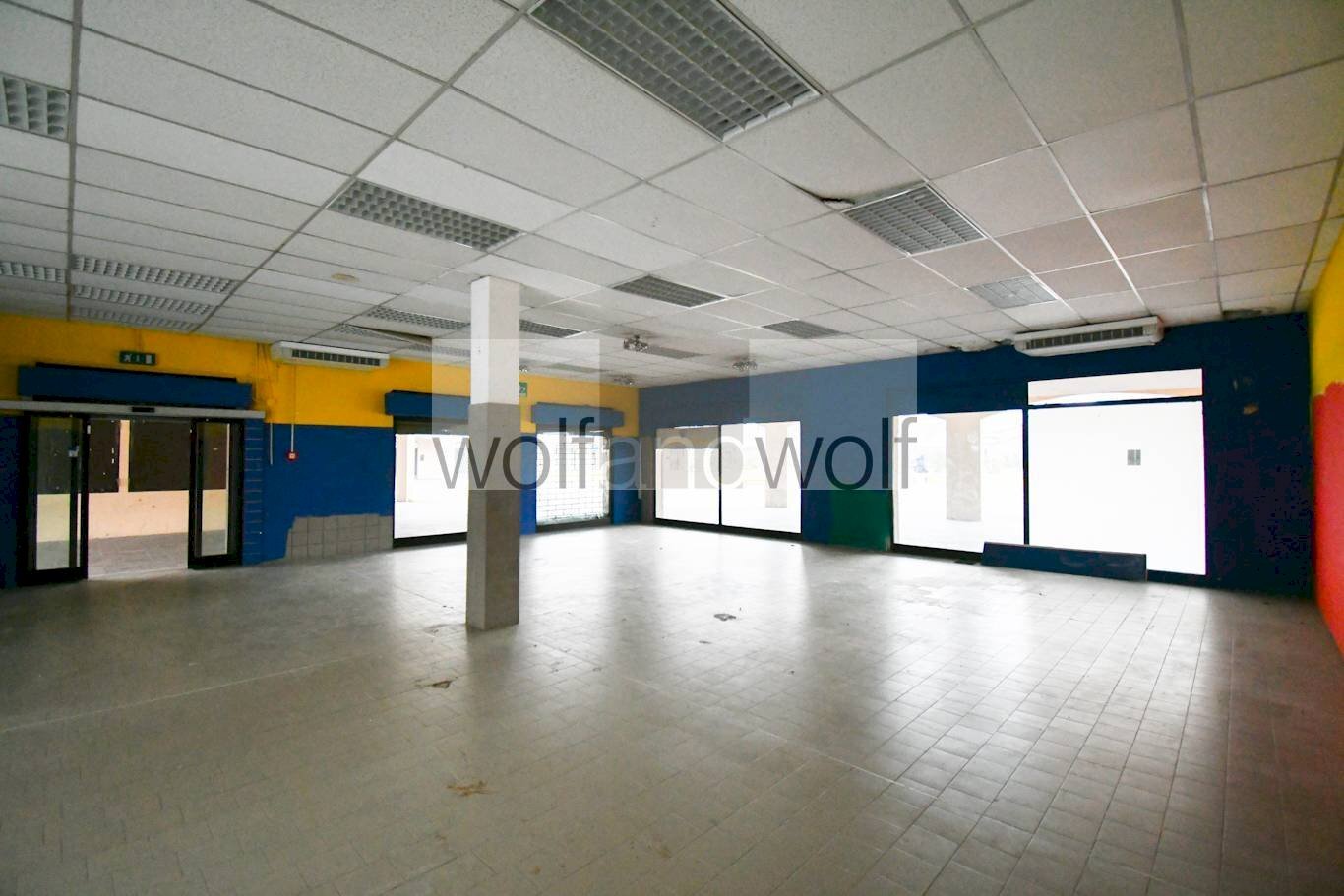 Foto 1 - Negozio Piazza Europa
 
39, Corsico - foto 1