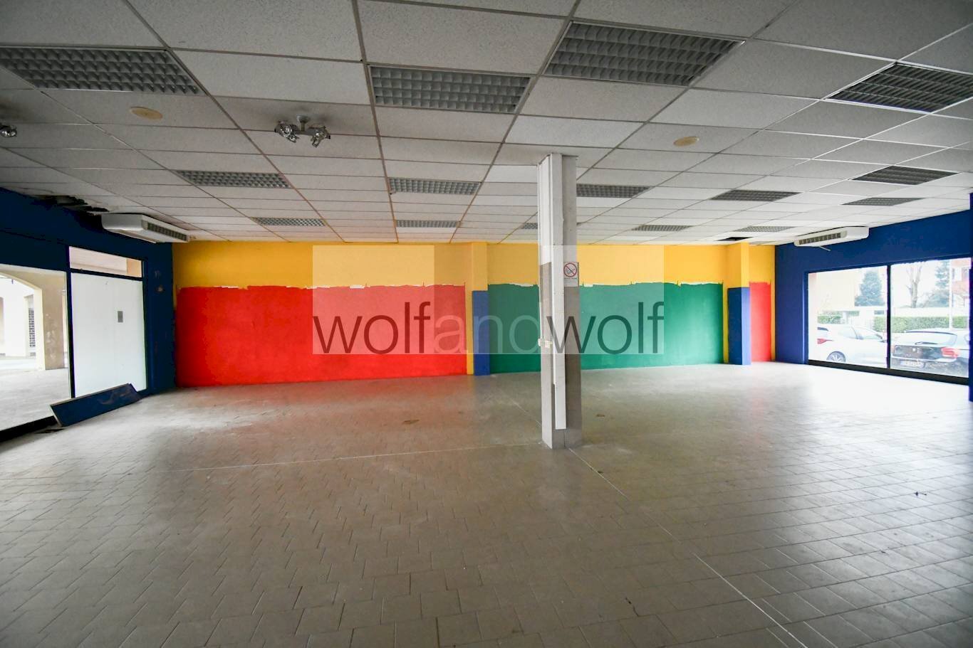 Foto 3 - Negozio Piazza Europa
 
39, Corsico - foto 3