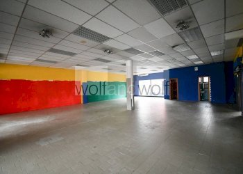 Foto 2 - Negozio Piazza Europa
 
39, Corsico - foto 2