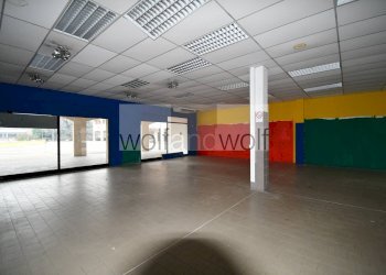 Foto 7 - Negozio Piazza Europa
 
39, Corsico - foto 7