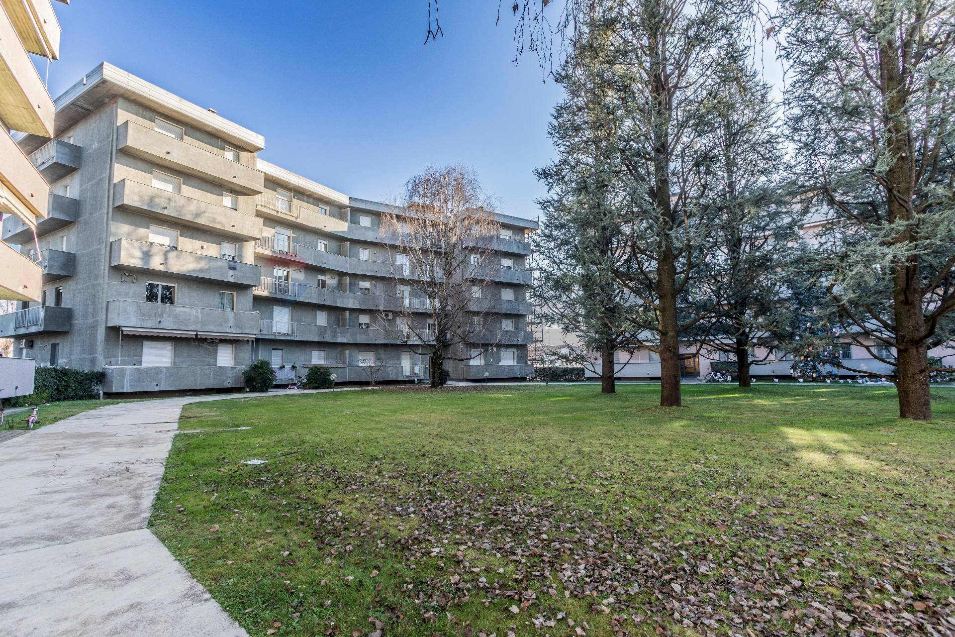 Edificio all\'aperto - Bilocale Via Milano
39, San Giorgio su Legnano - foto 2