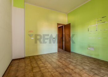 Stanza vuota - Bilocale Via Milano
 
39, San Giorgio su Legnano - foto 6