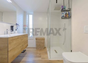 Bagno - Villa Via Morelli E Silvati
 
26, Bari - foto 48