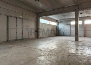 Parcheggio - Capannone Strada del Votano, Capurso - foto 1