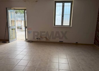 Stanza vuota - Capannone Strada del Votano, Capurso - foto 11