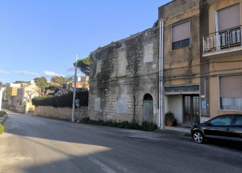 Edificio all\'aperto - Casa indipendente PIAZZA MISERICORDIA, Valderice - foto 1